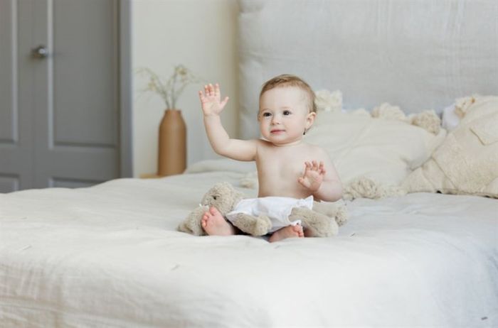 Tư thế tập ngồi cho bé an toàn nhất