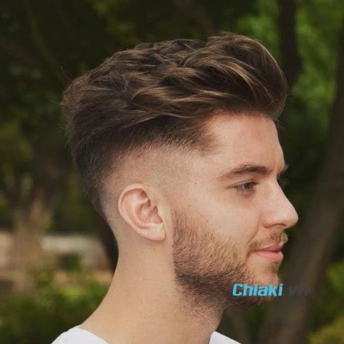 Tóc nam Undercut Quiff Wavy