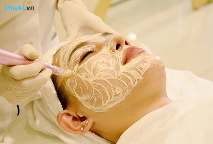 phương pháp cấy trắng da mặt