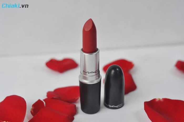 Son MAC Cosmetics Retro Matte Lipstick - Ruby Woo