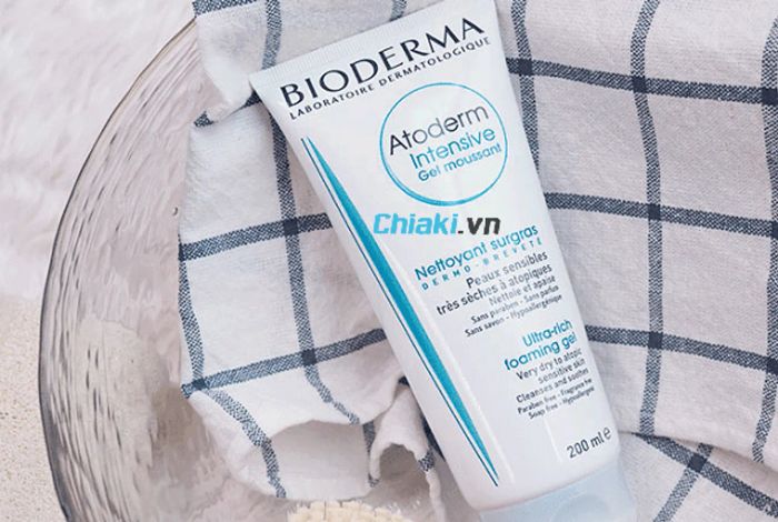 Sữa rửa mặt Bioderma cho da khô Atoderm Intensive Gel Moussant