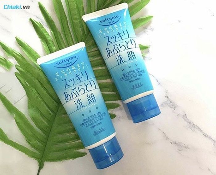 Sữa rửa mặt Kose Softymo Oil Clear