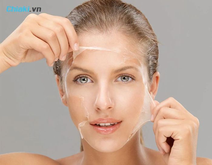 ngoài cách cấy trắng da mặt, còn có cách peel da