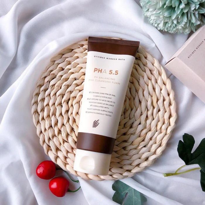 Sữa rửa mặt cân bằng da PHA 5.5 PH Balancing Cleansing Foam