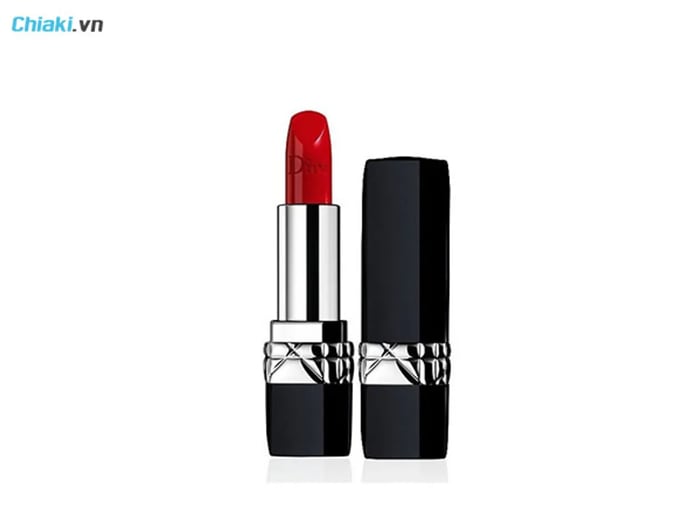 thỏi son màu đỏ thuần Dior Rouge Matte 999 cho mặt mộc