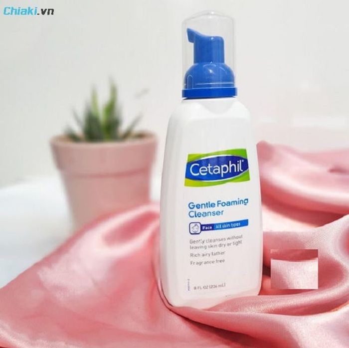 Sữa rửa mặt tạo bọt Gentle Foaming Cleanser của Cetaphil