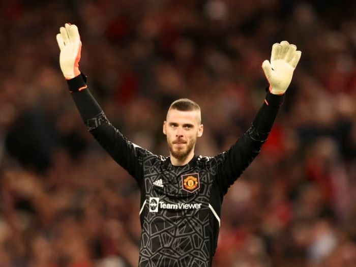 De Gea quay lại tập luyện trong màu áo của MU