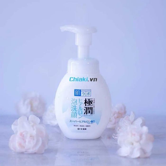 Sữa rửa mặt tạo bọt Hada Labo Gokujyun Foaming Cleanser dành cho da khô