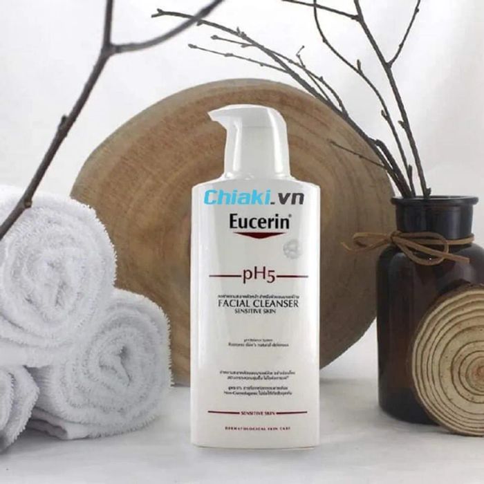 Sản phẩm Sữa rửa mặt Eucerin pH5 Washlotion