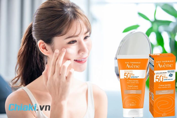 Kem chống nắng Avene Very High Protection Tinted Cream