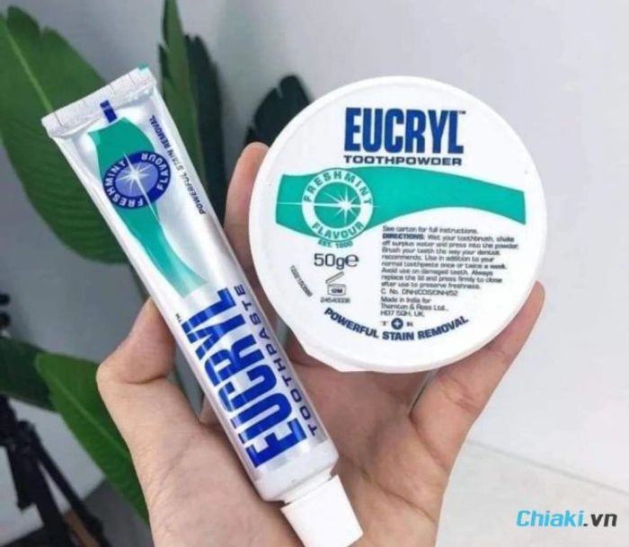 Kem đánh răng làm trắng răng Eucryl Toothpaste của Anh 