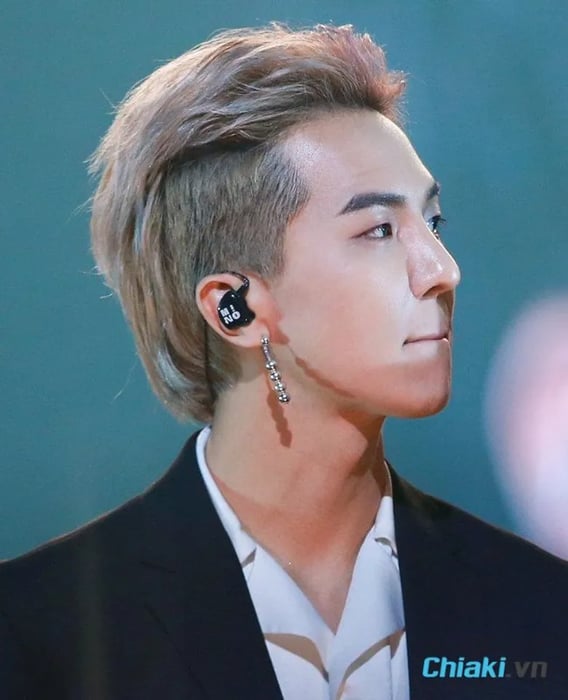 Kiểu tóc mullet layer undercut nam 