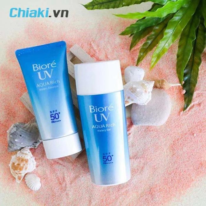 Kem chống nắng dưỡng ẩm Biore UV Aqua Rich SPF 50+