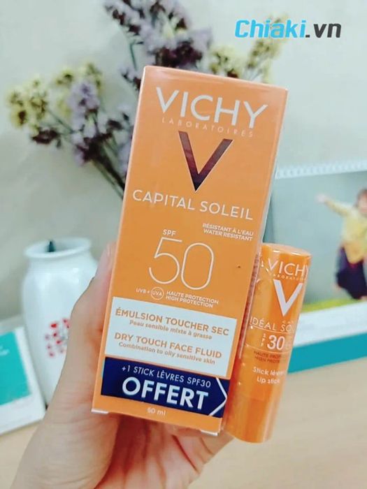 Kem chống nắng body chống nước Vichy