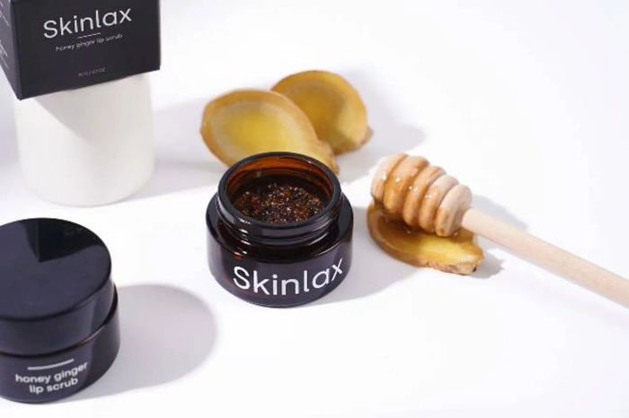 Tẩy tế bào chết môi Lip Scrub Skinlax (mật ong gừng)