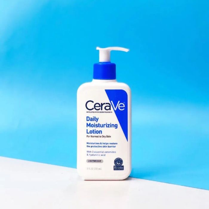 Lotion dưỡng ẩm CeraVe Daily Moisturizing cho da thường