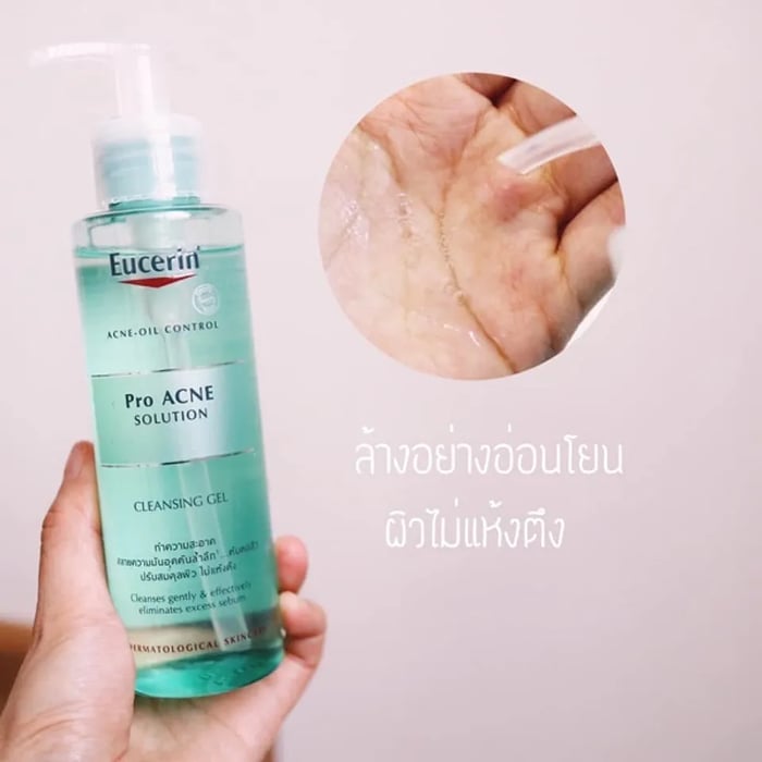 Sản phẩm sữa rửa mặt dành cho làn da mụn ở tuổi dậy thì là Eucerin Pro Acne Solution Cleansing