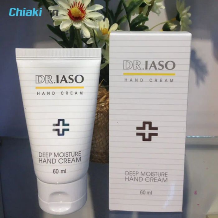 Kem dưỡng tay Hàn Quốc Dr.Iaso Deep Moisture Hand Cream giúp làn da tay trở nên mềm mại hơn