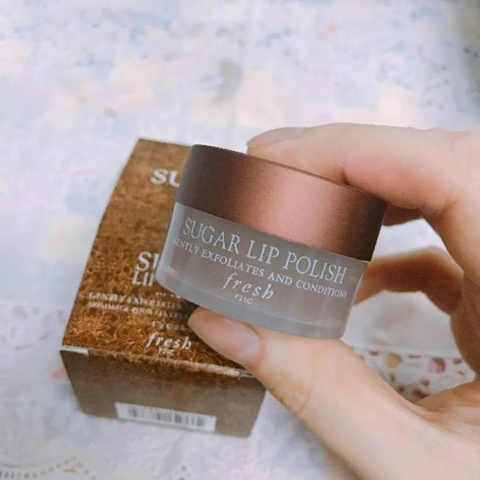 Tẩy tế bào chết môi cao cấp Sugar Lip Polish Fresh