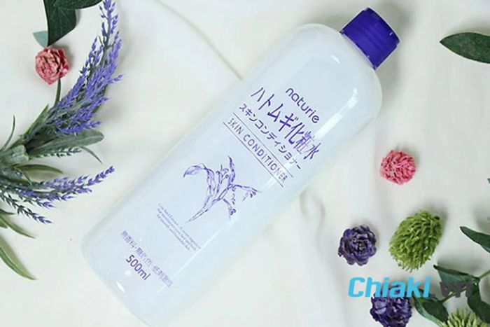 Nước hoa hồng Naturie Hatomugi Skin Conditioner