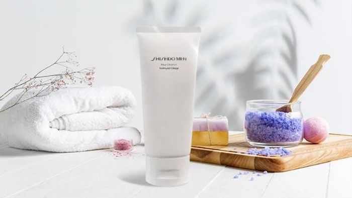 Sữa rửa mặt trắng da cho nam của Nhật Shiseido Men Cleansing