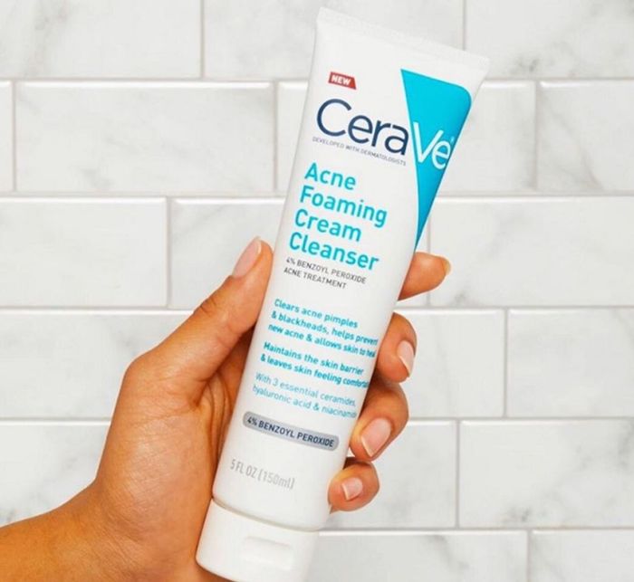 Sữa rửa mặt trị mụn Cerave Acne Foaming Cream Cleanser