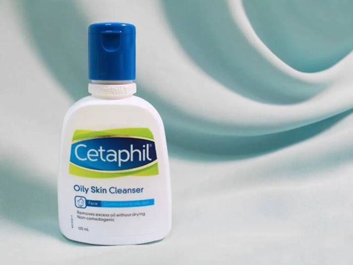 Sữa rửa mặt cho da thường thiên dầu Cetaphil Gentle Skin Cleanser