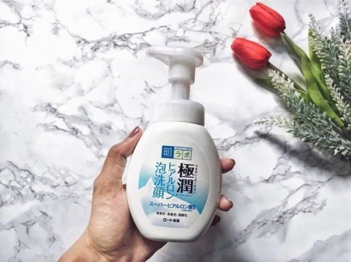 Sữa rửa mặt cho da thường Hada Labo Gokujyun Face Wash 