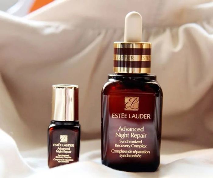 Dưỡng chất sáng da mờ thâm cho da dầu Estee Lauder Advanced