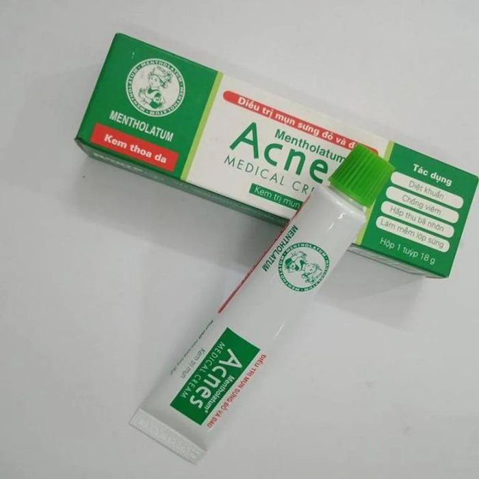 Chất trị mụn ẩn giá học sinh Acnes Medical Cream