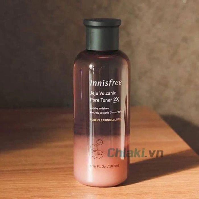 Toner từ tro núi lửa Innisfree Jeju Volcanic tốt cho làn da dậy thì