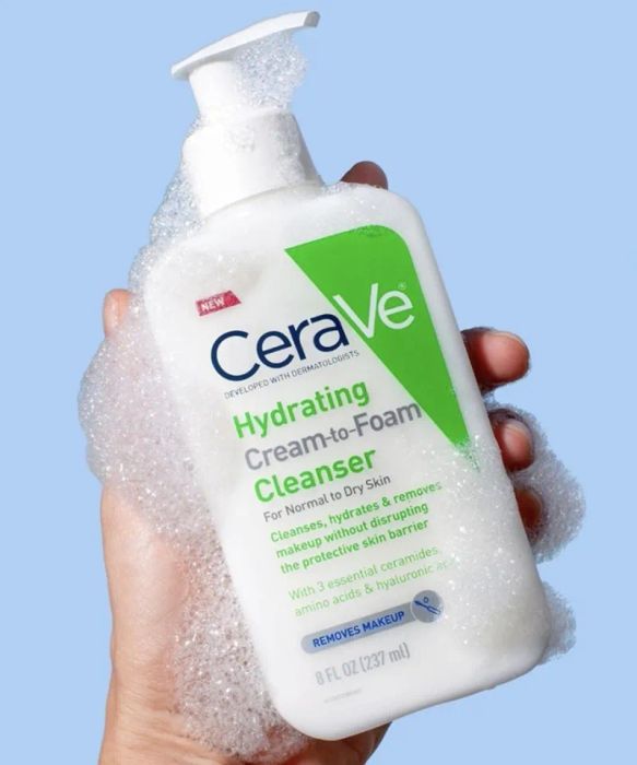 Sữa rửa mặt CeraVe Hydrating Cream-to-Foam Cleanser dành cho da khô