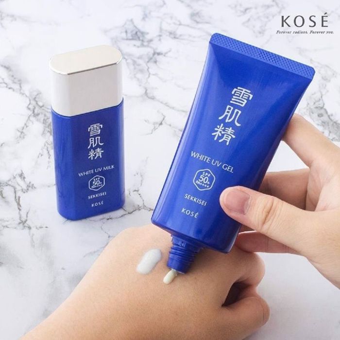 Kem chống nắng Kosé Sekkisei White UV Gel