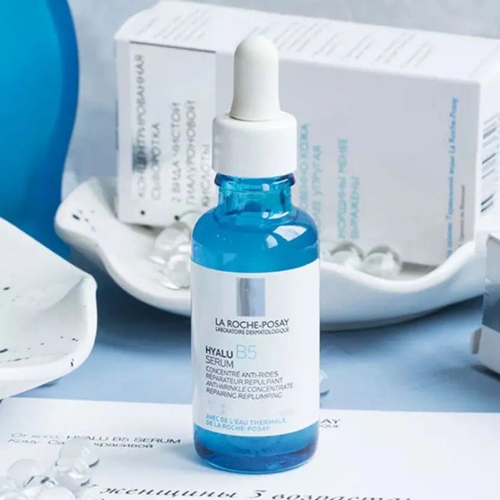 Serum dưỡng ẩm cho da khô từ La Roche-Posay