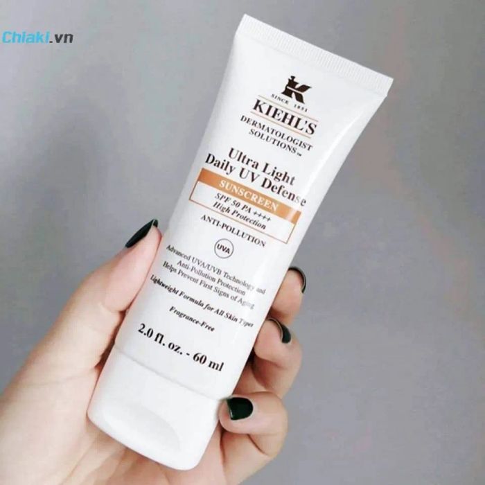 Kem Chống Nắng Kiehl’s Ultra Light Daily UV Defense SPF 50 PA+++