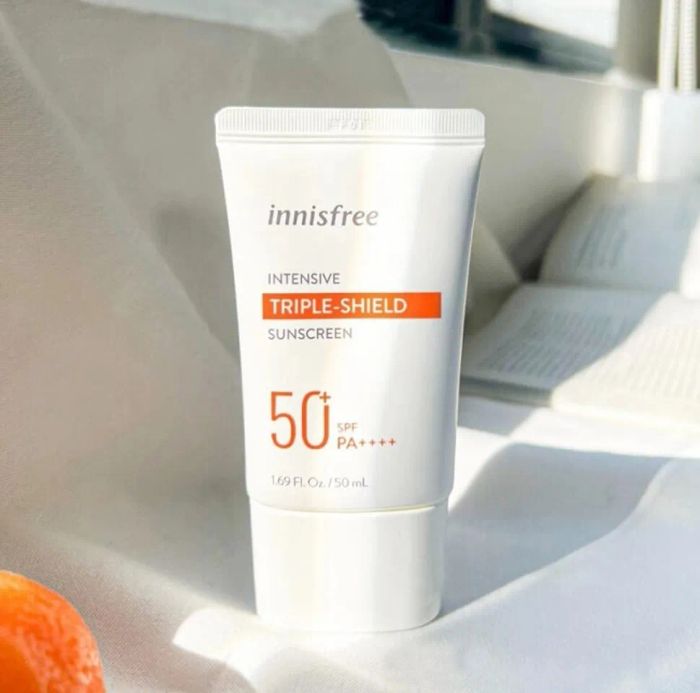 Kem chống nắng Innisfree Intensive Triple-Shield Sunscreen