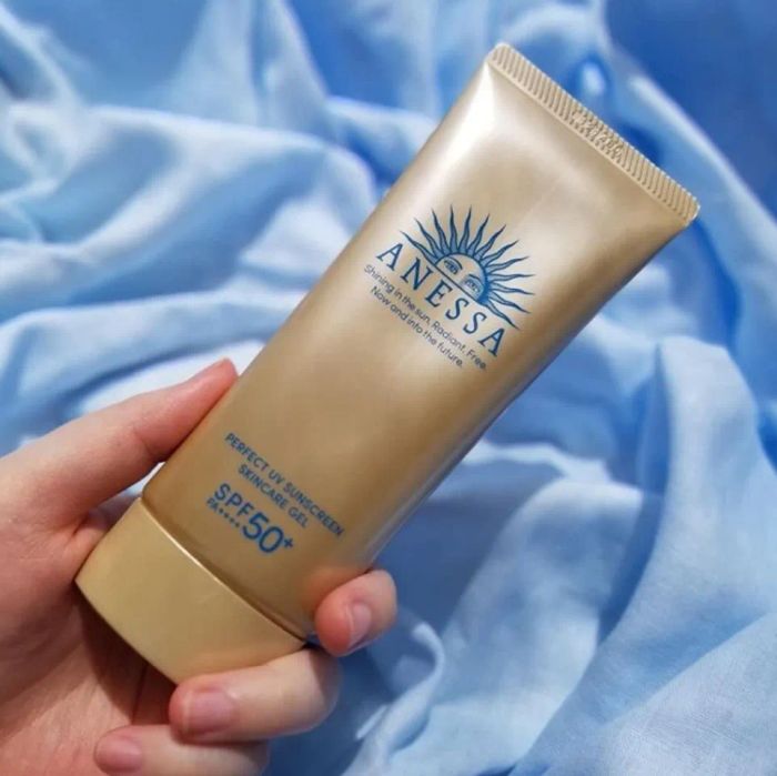 Kem chống nắng cho da dầu mụn Anessa Perfect UV Sunscreen