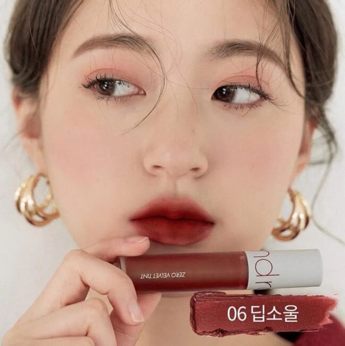 son màu đỏ đất Romand