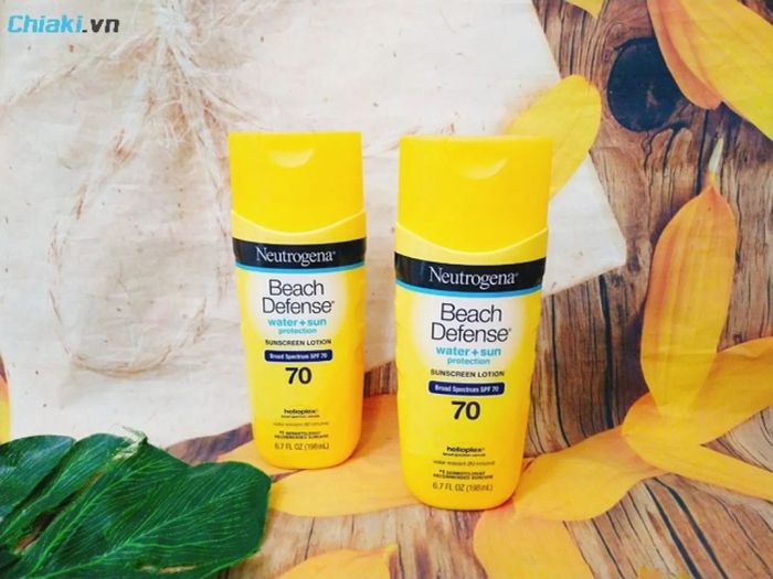 Kem chống nắng dành cho cơ thể Neutrogena Beach Defense SPF70