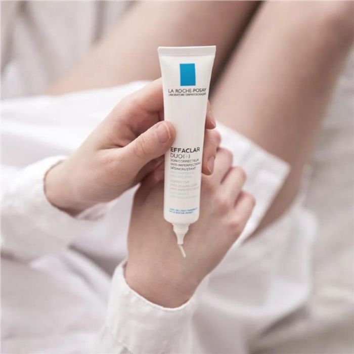 Kem trị mụn La Roche Posay Effaclar Duo+