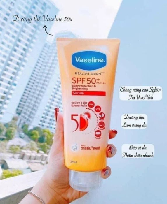 Sữa dưỡng thể Vaseline Healthy Bright