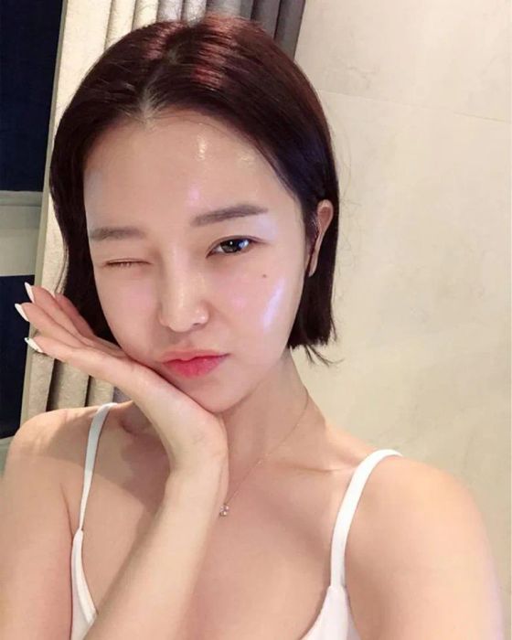 Retinol nên được áp dụng trong quy trình chăm sóc da ban đêm và sử dụng kem chống nắng vào sáng hôm sau.