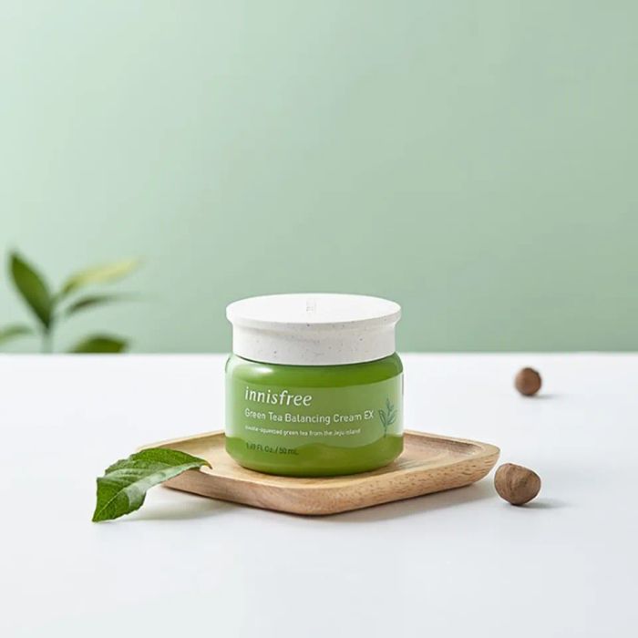 Kem dưỡng ẩm cho da hỗn hợp thiên dầu Innisfree Green Tea từ trà xanh