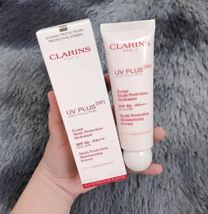 Kem chống nắng phổ rộng của Clarins