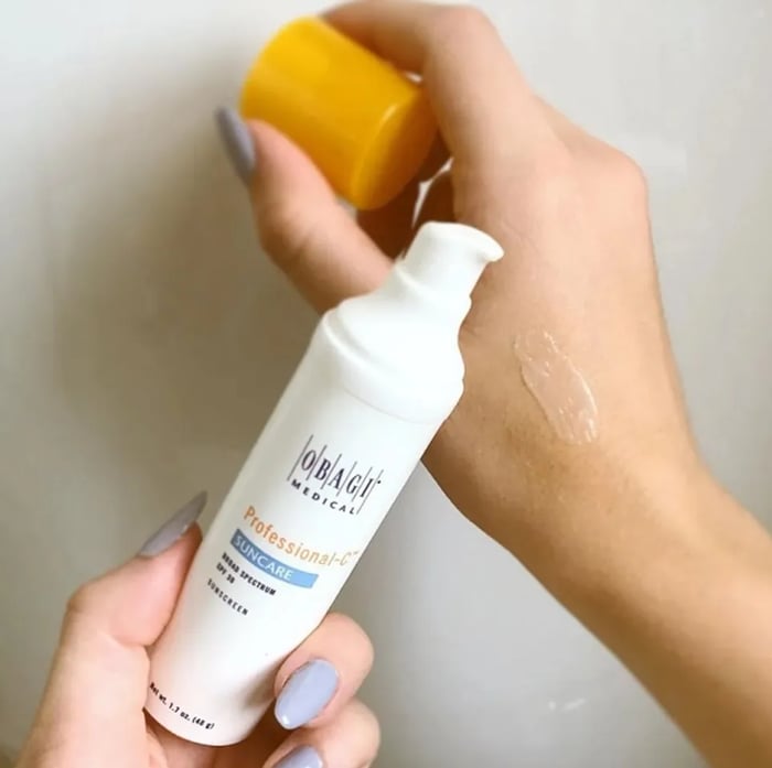 Kem chống nắng Obagi Professional C Suncare