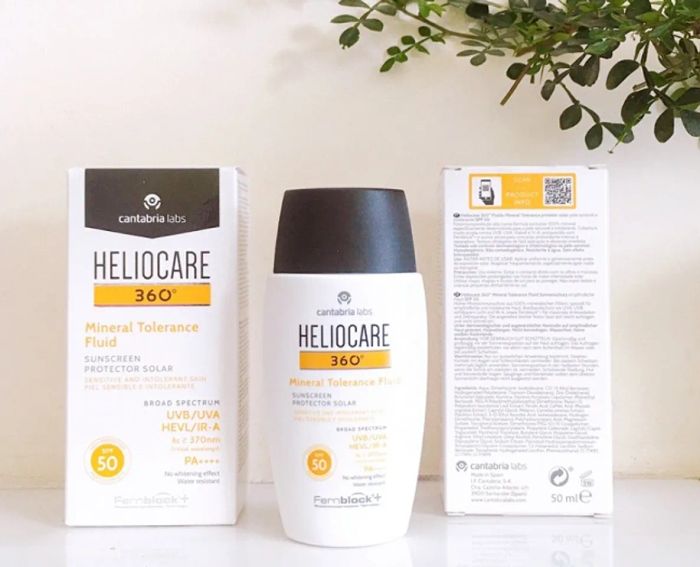 Kem chống nắng vật lý Heliocare 360 Mineral Tolerance Fluid SPF50