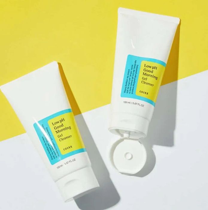 Sữa rửa mặt cho da nhờn và lỗ chân lông to COSRX