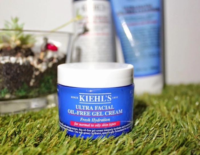 Sản phẩm dưỡng ẩm cho da hỗn hợp dầu Kiehl's