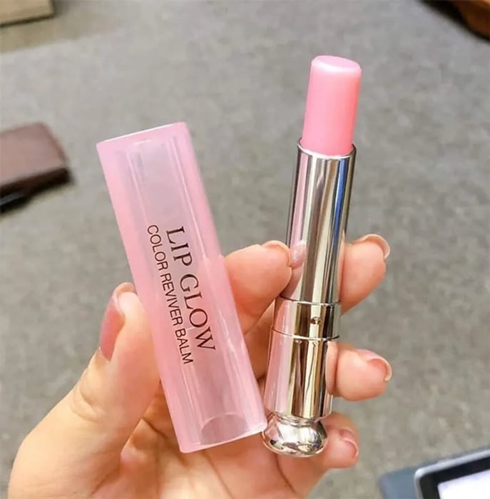 Dior Addict Lip Glow - Sự Lựa Chọn Hoàn Hảo Cho Đôi Môi