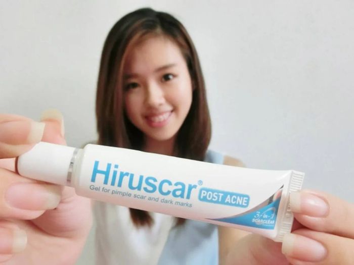 Đánh giá về cách sử dụng Hiruscar Post Acne